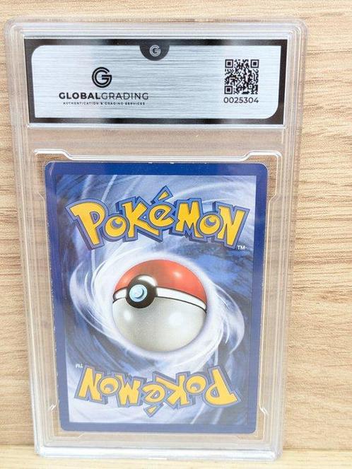 Pokémon - 1 Graded card - Dracaufeu 4 / 102 Holo - GG, Hobby en Vrije tijd, Verzamelkaartspellen | Pokémon