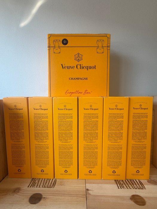 Veuve Clicquot Brut Cuvée Saint-Pétersbourg - Champagne Brut, Verzamelen, Wijnen