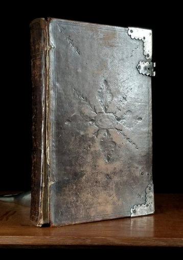 Church of England - Book of Common Prayer / bound with Book