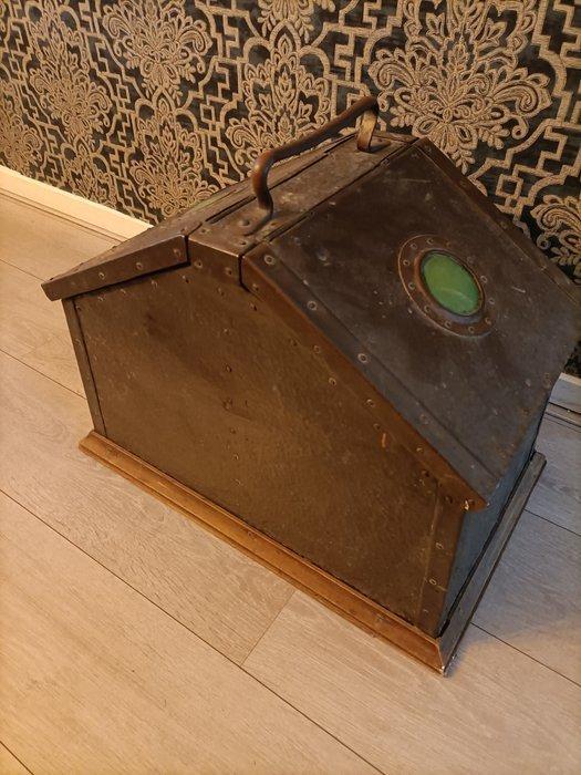 Cercueil - Cuivre, Bois, Verre, Antiek en Kunst, Antiek | Overige Antiek