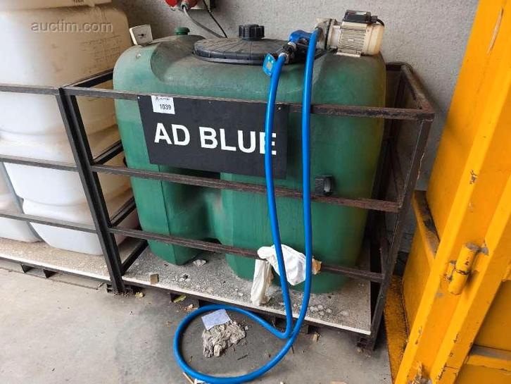 Pvc ad blue opslagtank ., Zakelijke goederen, Machines en Bouw | Metaalbewerking, Ophalen