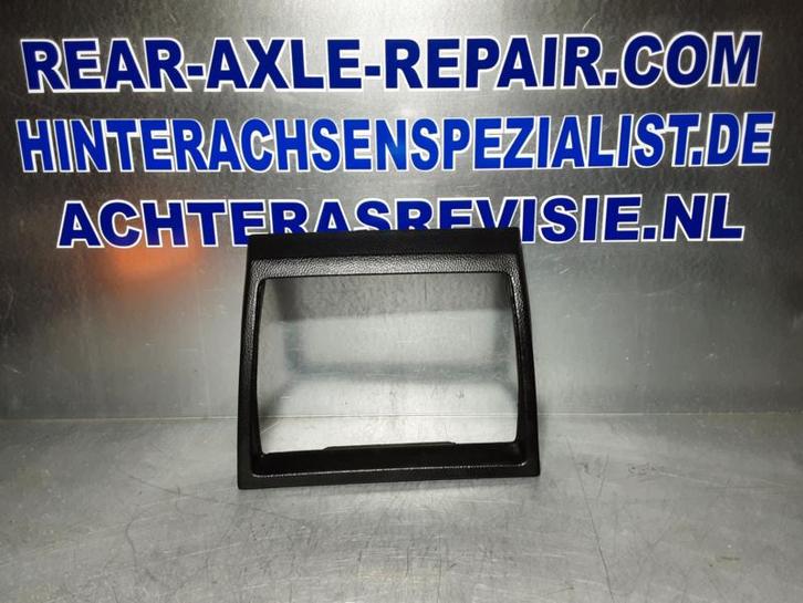 Opel Rekord E, afdekkap radio en kachel gedeelte., Autos : Pièces & Accessoires, Habitacle & Garnissage, Envoi