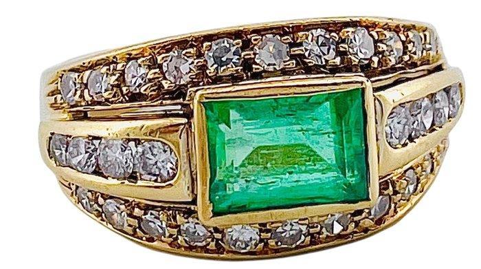 Ring - 18 karaat Geel goud Smaragd - Diamant, Handtassen en Accessoires, Ringen