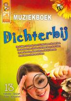 MUZIEKBOEK DICHTERBIJ 9789058110756 ARTIESTEN E, Verzenden, Zo goed als nieuw, ARTIESTEN E
