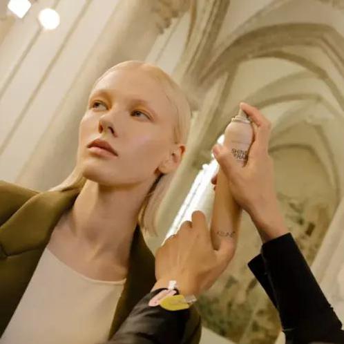 Keune Shine Therapy (Finishing Spray), Handtassen en Accessoires, Uiterlijk | Haarverzorging, Nieuw, Verzenden