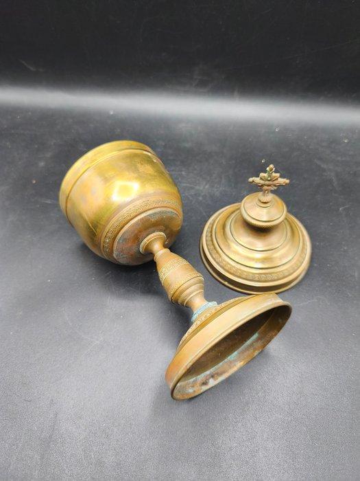 Pyxis - Koper - Urinoir van verguld koper - 25 cm, Antiek en Kunst, Kunst | Niet-Westerse kunst