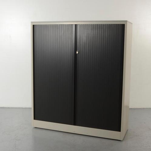 Ahrend roldeurkast, creme, 137 x 120 cm, incl. 3 legborden, Huis en Inrichting, Kasten | Roldeurkasten en Archiefkasten, Gebruikt