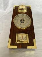 Maritieme objecten - Vintage weerstation met thermometer en