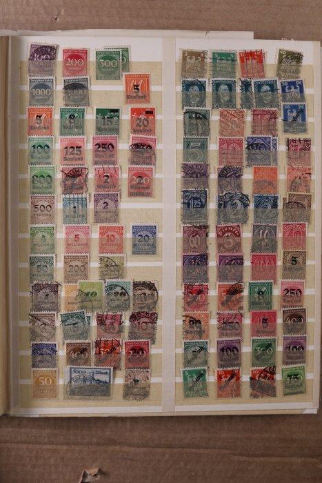 Wereld 1860/1957 - Lot in 2 Schaubek albums, Timbres & Monnaies, Timbres | Amérique