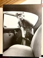 Bob Willoughby - Audrey Hepburn 1954 getting into the car., Antiek en Kunst
