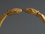 Etruscan Gouden Koper Sankes hoofden armband. 5e eeuw voor, Verzamelen