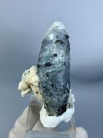 Geen reserve, mooie mix mineralen lot Kristalen- 1016 g -