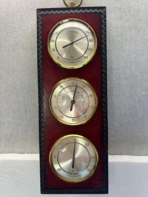 Donkerhouten Barometer met Gouden Messing Accenten - Hout,, Antiek en Kunst, Curiosa en Brocante