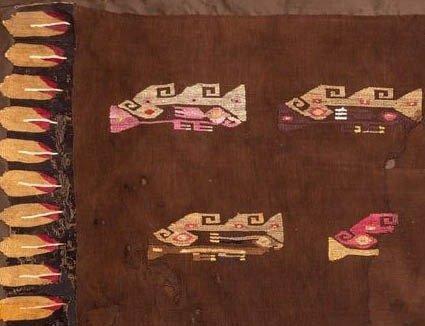 Inka weefsel De kledingdeel met gestileerde vogels en veren., Verzamelen, Mineralen en Fossielen