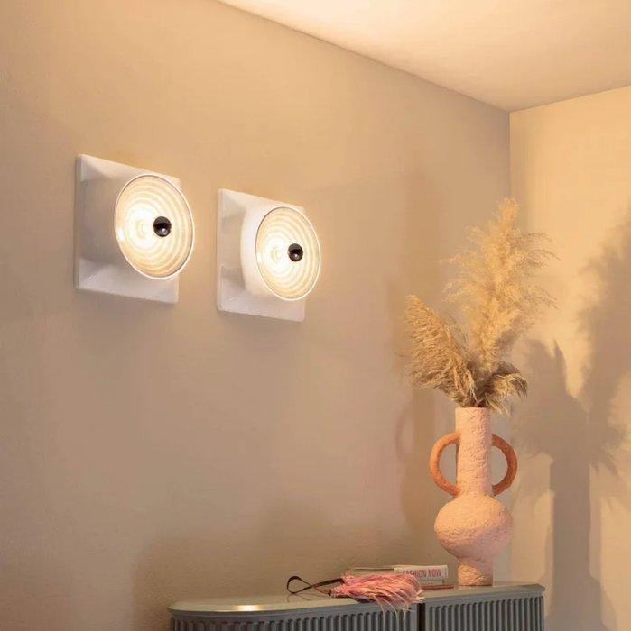 Stilnovo - studio Nizzoli - Wandlamp - GOLETTA rood/wit -, Antiek en Kunst, Antiek | Verlichting