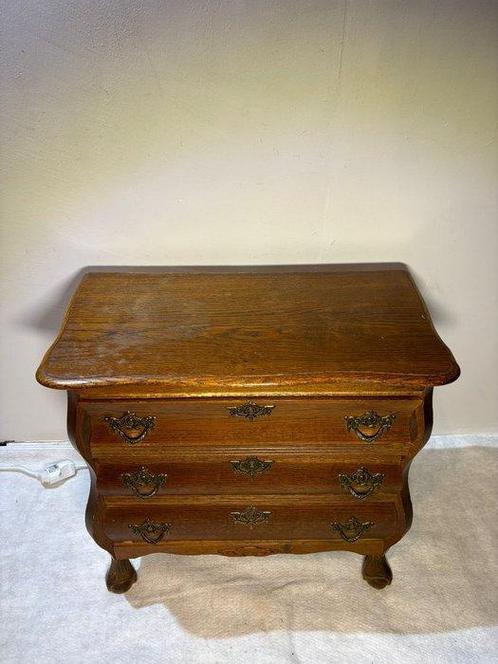 Kast - Eiken Ladekast in Louis XV-stijl met Messing Grepen -, Antiek en Kunst, Antiek | Overige Antiek