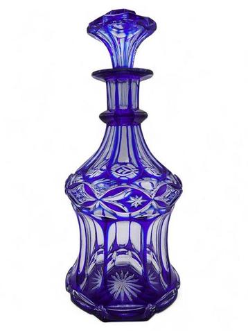 Karaf - Bohemian Decanter con Dettagli a Intaglio Blue