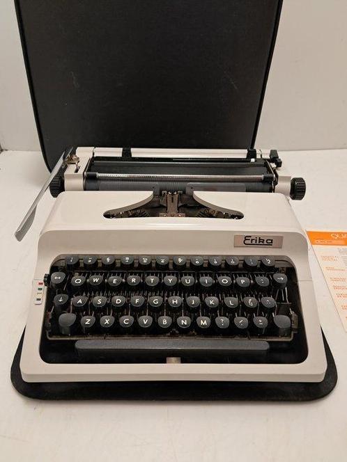 Erika 34 - Machine à écrire - 1970-1980, Antiek en Kunst, Kunst | Designobjecten