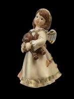 Goebel - Beeldje - Angel with Teddy Bear - 22 cm - Porselein