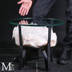 Élégance et personnalité : le rôle des tables de design dans, Collections