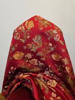 San Leucio stoffen Bordeaux Jacquard Goud - 300x300cm -