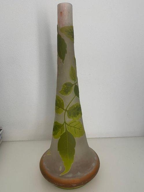 Emile Gallé - Emile Gallé - Vaas - geetste florale vaas -, Antiek en Kunst, Antiek | Glaswerk en Kristal