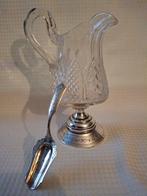 Melkkan (2) - Antieke Kristallen Melkkan afgezet met een