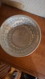 Kom op een voet (2) - Keramiek - bord en kom