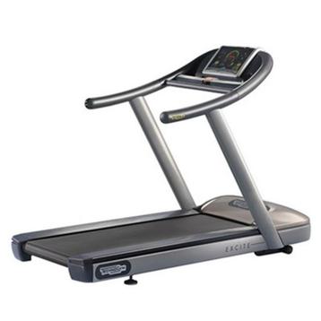 ② Technogym Jog 700 Loopband | Treadmill | — Fitnessmaterialen 2dehands