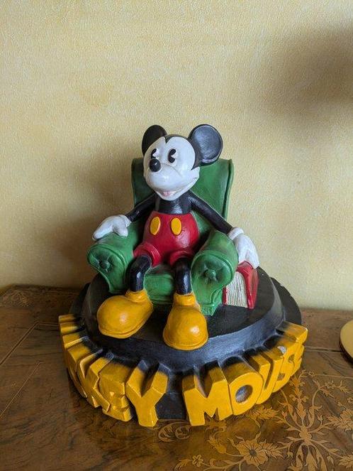Statue, Mickey Mouse in his reading chair - 28 cm - Plâtre -, Verzamelen, Disney