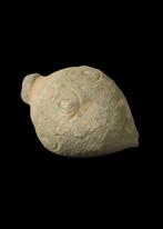 Byzantijns Keramiek Handgranaat met gegraveerde versiering