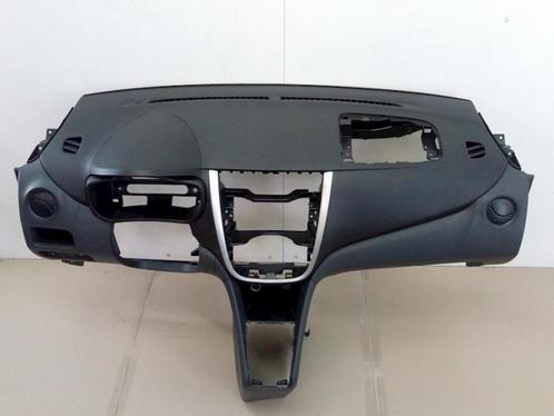 Dashboard Suzuki Celerio O167497, Autos : Pièces & Accessoires, Habitacle & Garnissage