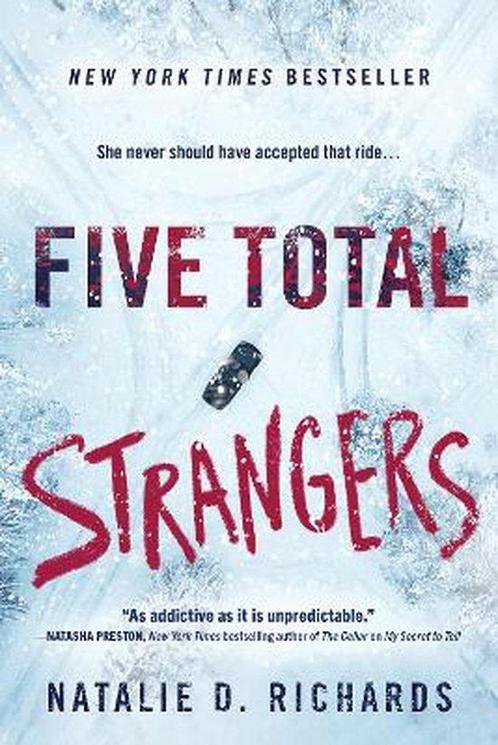 Five Total Strangers 9781492657217 Natalie D. Richards, Boeken, Overige Boeken, Zo goed als nieuw, Verzenden