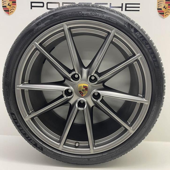 Porsche 992 ORIGINELE 20/21 Carrera S Titanium winter (8MM), Auto-onderdelen, Banden en Velgen, 21 inch, Winterbanden, 295 mm