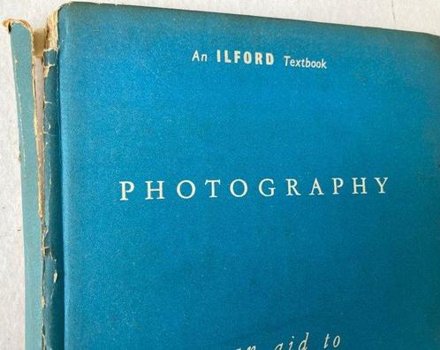 Verschillende auteurs - Drie boeken over Ilford producten. -, Audio, Tv en Foto, Fotocamera's Analoog