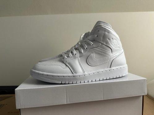 Air Jordan - Air Jordan 1 Mid, (No Reserve Pr) - Sneakers -, Kleding | Heren, Schoenen