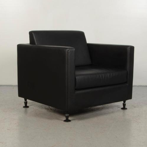 Fauteuil Frontseat - Zwart leder - 4-poot onderstel, Huis en Inrichting, Fauteuils, Gebruikt, Ophalen of Verzenden