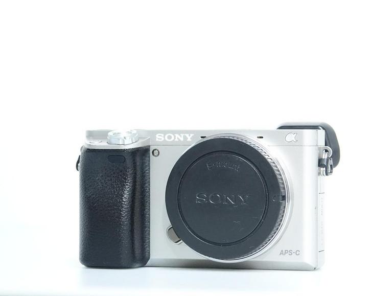 Sony A6000 zilver nr. 0782, Audio, Tv en Foto, Fotocamera's Digitaal, Zo goed als nieuw, Sony, 8 keer of meer, Ophalen of Verzenden