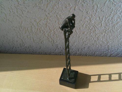 Artihove - Beeldje - DE DENKENDE MENS - Verguld brons, Antiek en Kunst, Curiosa en Brocante