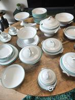 Petrus Regout - Tafelservies voor 12 (40) - Aardewerk