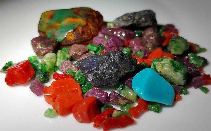 Robijnen-Esmeralds-Rode Koraal-Tanzaniet Natuurlijke Ruwe -, Verzamelen, Mineralen en Fossielen
