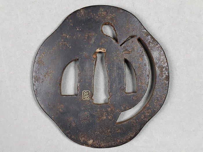 Tsuba zwaardbeschermer (100g) met handtekening Toryuken, Antiek en Kunst, Antiek | Overige Antiek