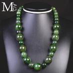 Gegradueerde nefrietjade-ketting – Canadese oorsprong -, Verzamelen