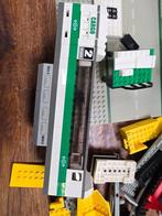 Lego Onderdelen - Partij losse trein wagon onderdelen wrak, Kinderen en Baby's, Speelgoed | Duplo en Lego, Nieuw