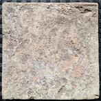 Tegel - Antieke tegel met tulp. - 1600-1650