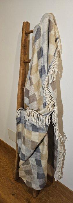 Grote exclusieve plaid in een mix van katoen Ecru, Visone en, Antiek en Kunst, Curiosa en Brocante