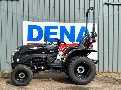 Solis S26+ limited edition (Black edition) op Galaxy banden, Articles professionnels, Agriculture | Tracteurs