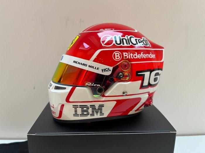 Ferrari - Charles Leclerc - 2025 - Scale 1/2 helmet, Collections, Marques automobiles, Motos & Formules 1