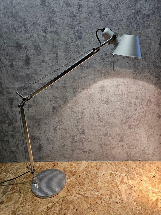 Artemide - Michele De Lucchi & Giancarlo Fassina -, Antiquités & Art, Antiquités | Meubles | Chaises & Canapés