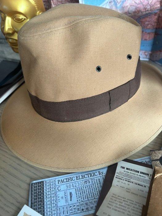 Indiana Jones - Set of Replica props - see images and, Verzamelen, Film en Tv